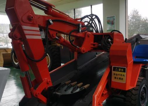 扒渣機(jī)作業(yè)時(shí)，出現(xiàn)什么情況必須停機(jī)呢？